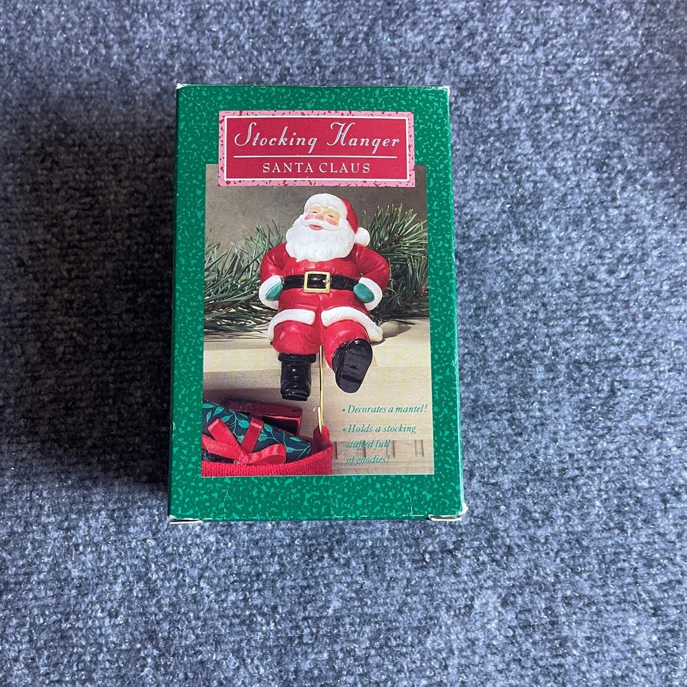 Hallmark Stocking Hanger Santa Claus Red Suit Green Mittens QSH8104 Vintage